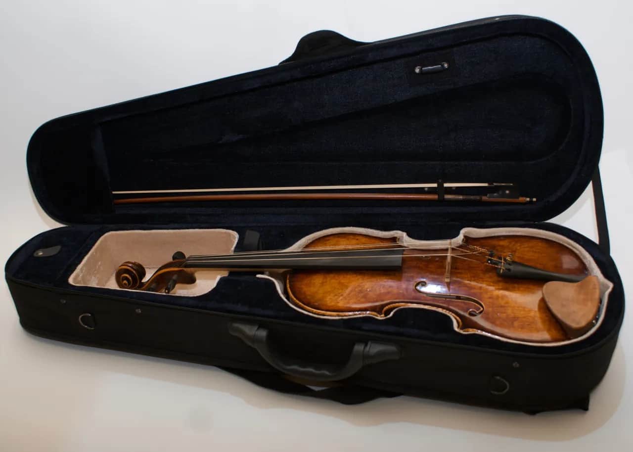 Altówka - wyjątkowy instrument smyczkowy o ciepłym brzmieniu