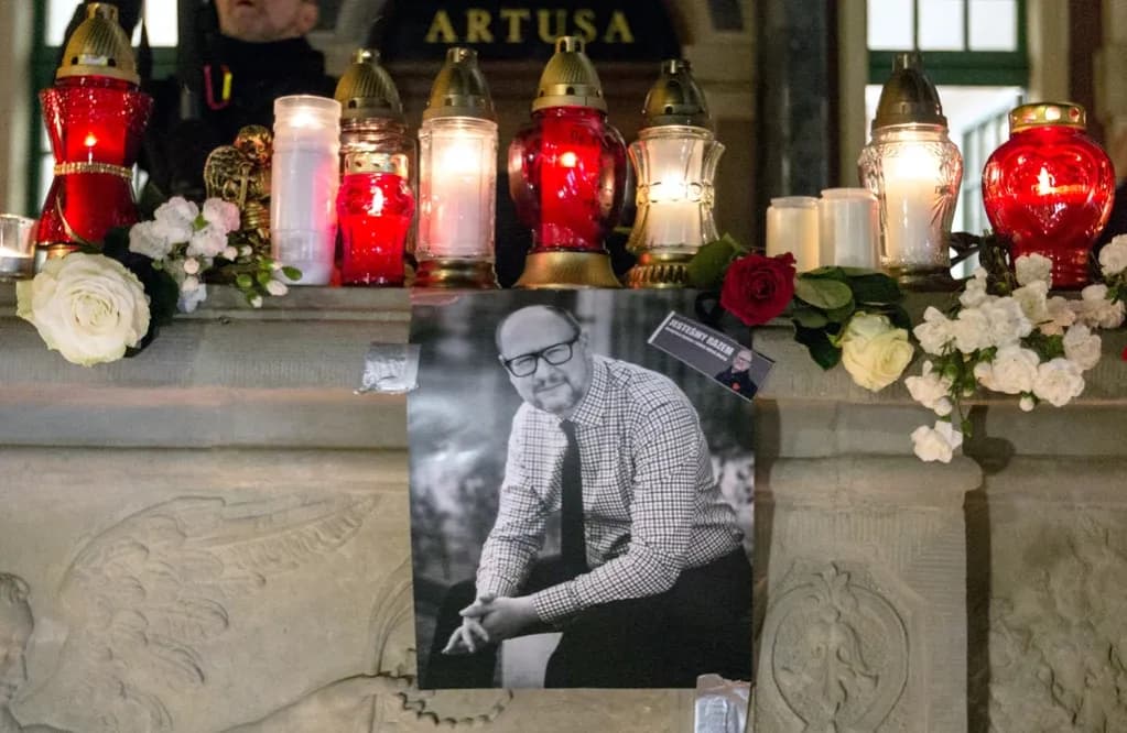 Kto śpiewał na pogrzebie Adamowicza? Lista artystów i utworów