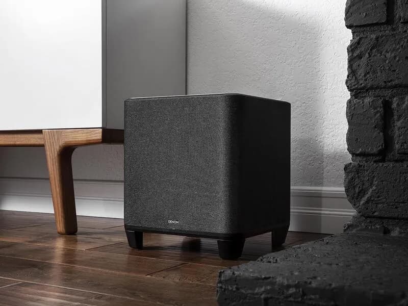 Najlepszy subwoofer do amplitunera Denon, który poprawi Twój dźwięk