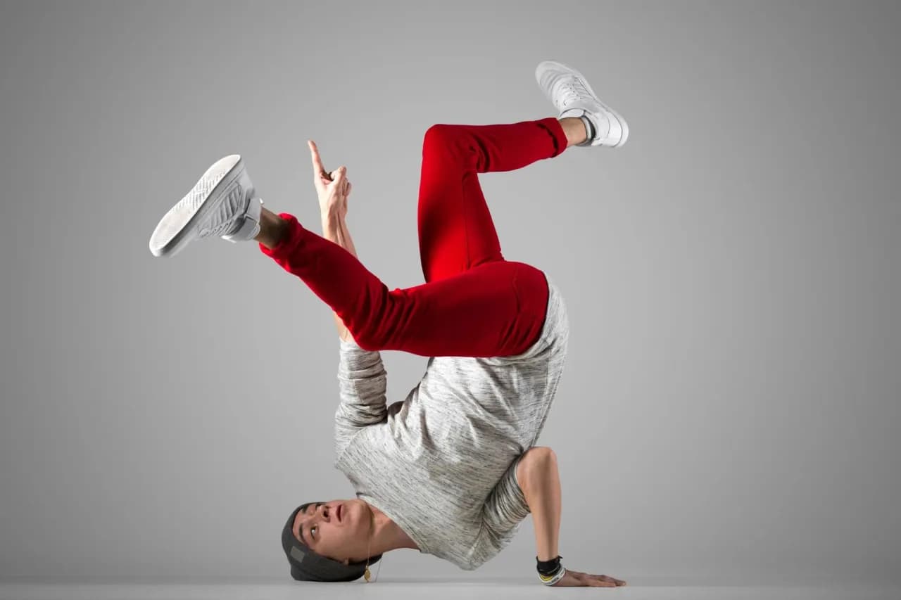 Jak zacząć tańczyć hip hop w domu? Podstawowe kroki i techniki